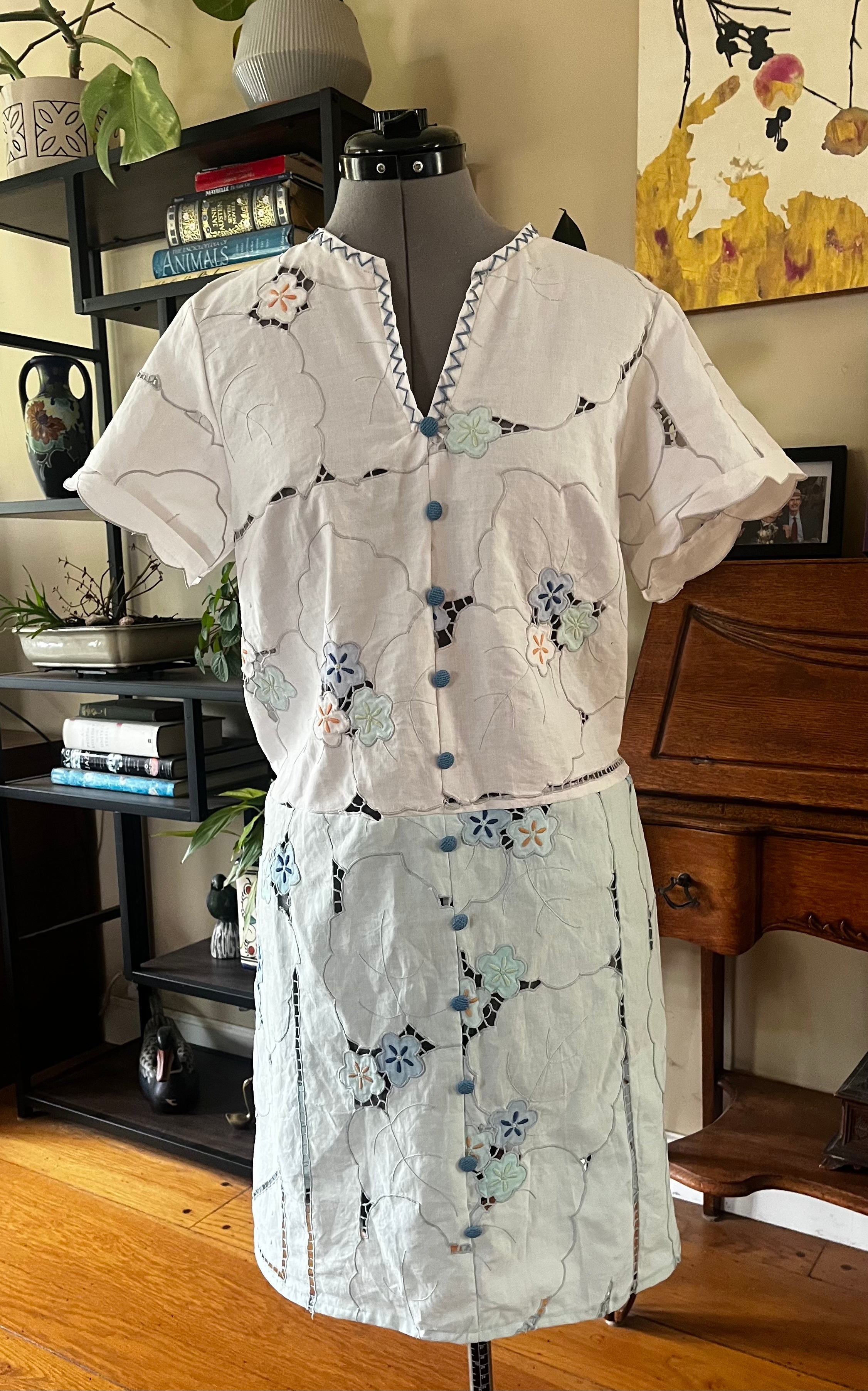 Two tone short sleeve dress with cutwork and applique flowers